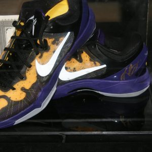 KOBE BRYANT 2013 Autographed Shoes
