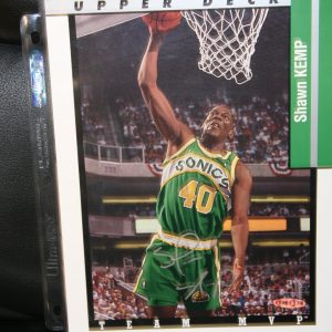 SHAWN KEMP Autographed Glossy Picture
