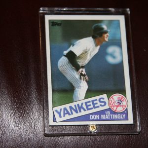 DON MATTINGLY TOPPS ROOKIE