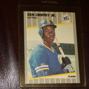 KEN GRIFFEY JR. FLEER ROOKIE CARD