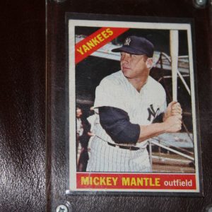 MICKEY MANTLE TOPPS CARD