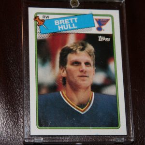 BRETT HULL TOPPS ROOKIE CARD