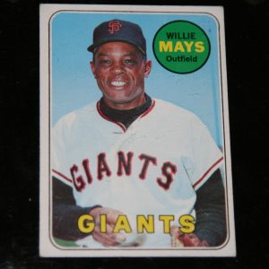 WILLIE MAYS TOPPS CARD