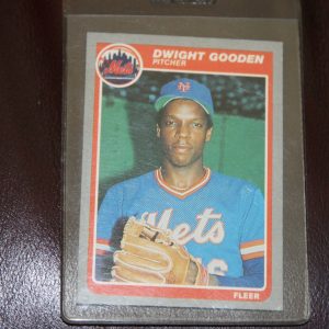 DWIGHT GOODEN FLEER ROOKIE CARD