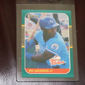 BO JACKSON DONRUSS ROOKIE CARD