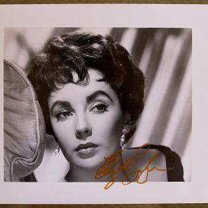 ELIZABETH TAYLOR AUTHENTIC AUTOGRAPHED ORIGINAL PHOTO