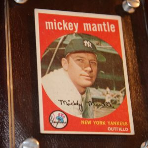 MICKEY MANTLE TOPPS CARD