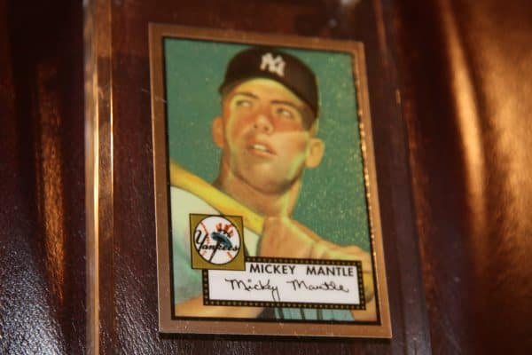 MICKEY MANTLE 52 TOPPS REFRACTOR GEM MINT