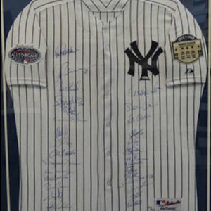 2007 NY Yankees Team signed Autographed Jersey Authenticated