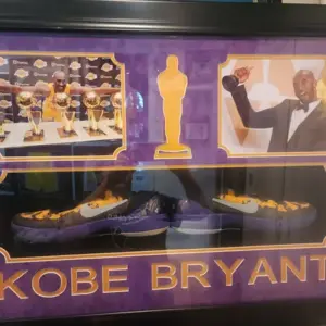 KOBE BRYANT AUTOGRAPHED PANINI AUTHENTICATED